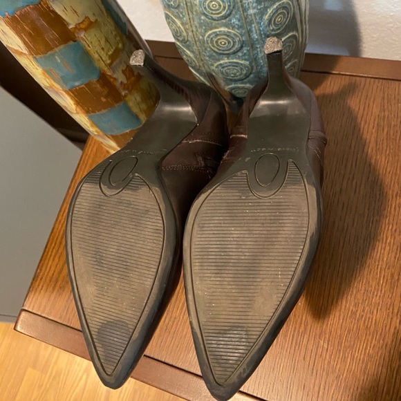 Nine West Chocolate Brown Booties with 3.5” Heel - Picture 8 of 12